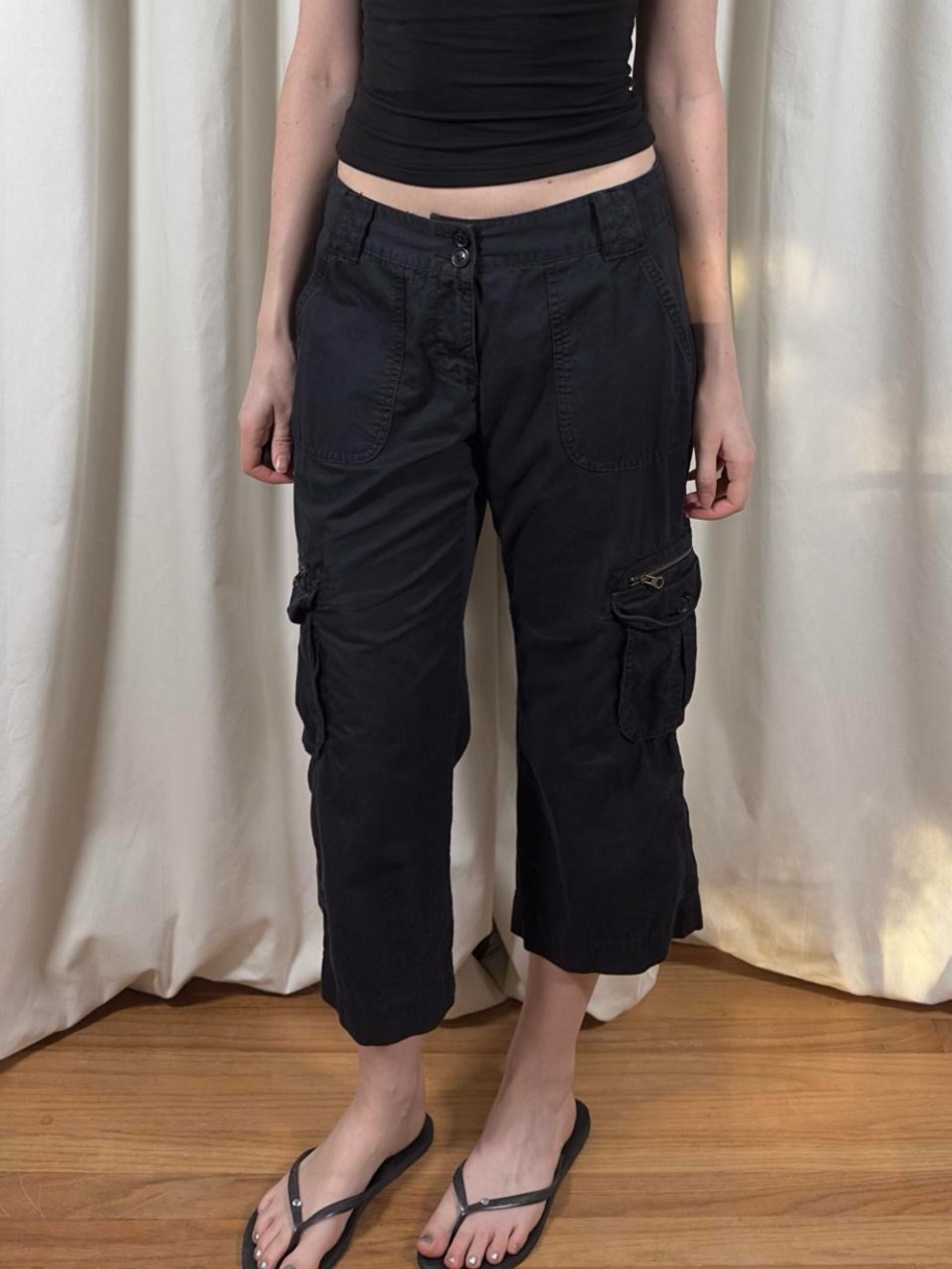 Cargo Capri Pants - Picture 3 of 8